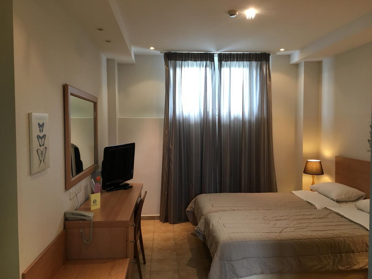 ثيرمي Athina Airport Hotel المظهر الخارجي الصورة